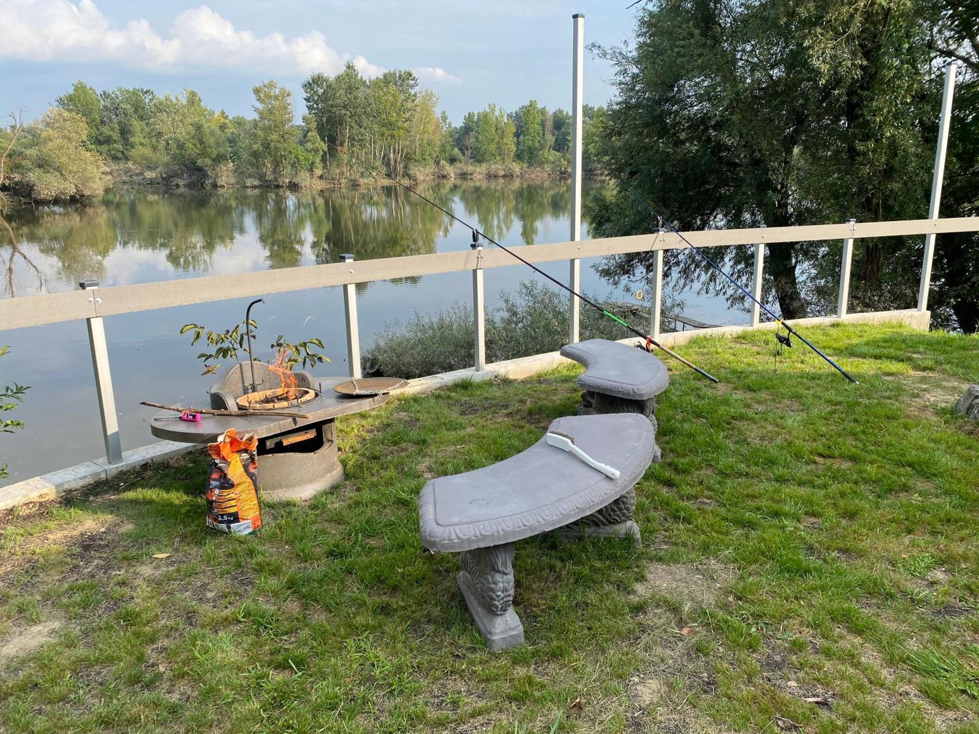 Muraszemenye Toparti Horgasz Nyaralo Muraratka Luaran gambar